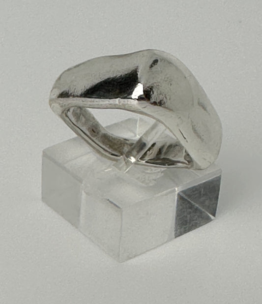 ANILLO 0047- PLATA SEMI CUADRADO