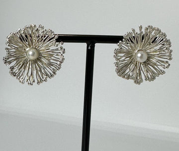 AROS FR3057- FLOR CONTEMPORANEA PLATA PERLA CENTRAL