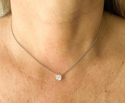 FR4090- COLLAR PLATA PUNTO DE LUZ MOISSANITA CERTIFICADA