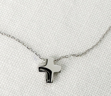 FR-4092: PEQUEÑA CRUZ DE PLATA FORMA ESCULTORICA