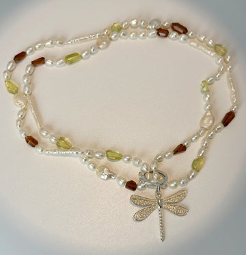 COLLAR FR 5007- COLLAR PERLAS MULTIPLES HESSONITAS Y CUARZO LIMON COLGANTE LIBELULA
