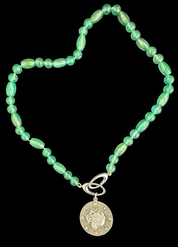 COLLAR FR 5027- AVENTURINAS PLATA- MEDALLA LEON