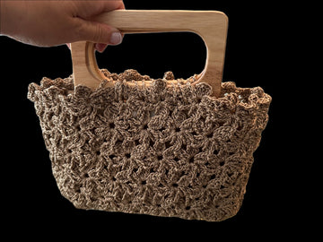 CARTERA GRACIA- SEDA TEJIDA FLORES -ASAS MADERA